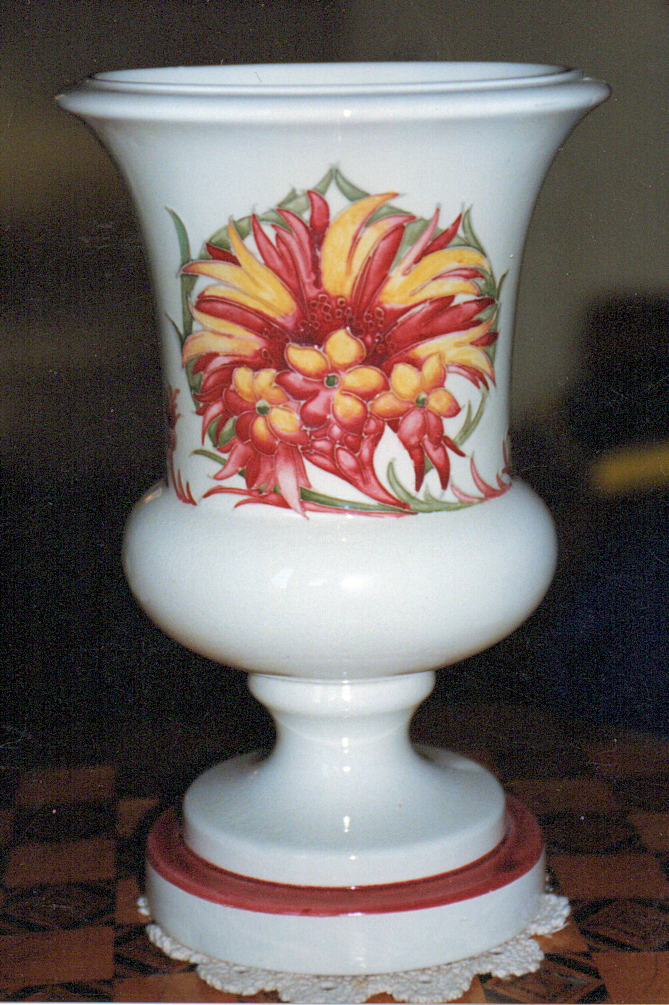 Large Moorcroftvase by William Moorcroft